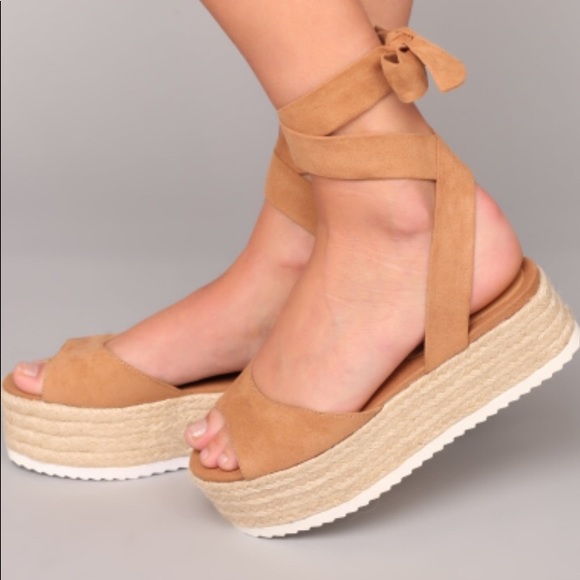 Weekend Platforms - Picture 2 of 6